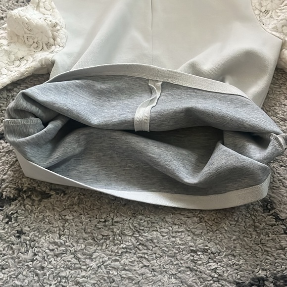 LOFT - ivory lace sleeve crop - Size S - Picture 7 of 7